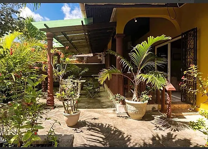 Effies Mountain View Gecko Hotel 3*
